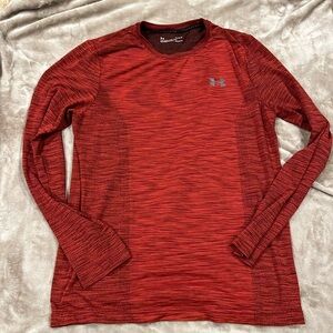 Men’s size large fitted heat gear under armor